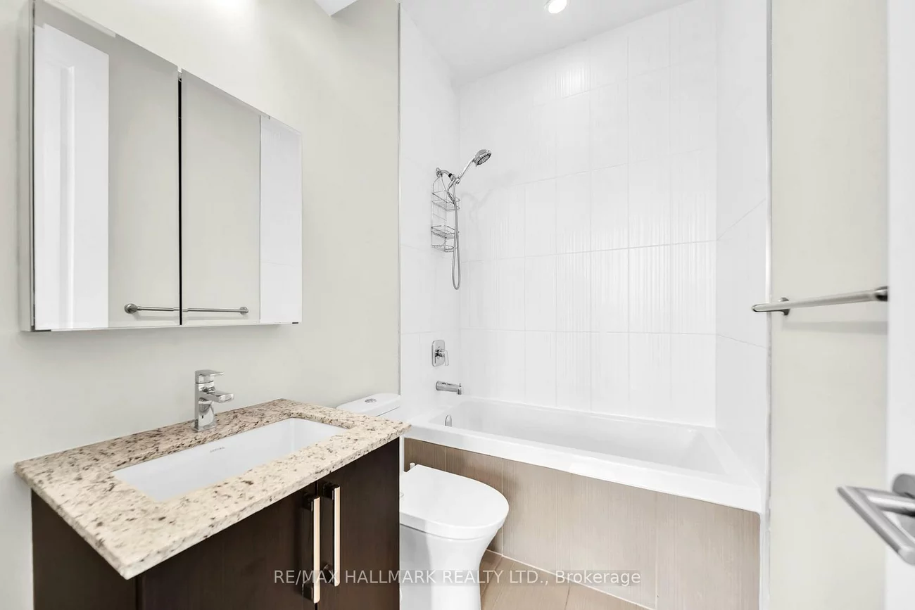 9600, Yonge, North Richvale, Richmond Hill