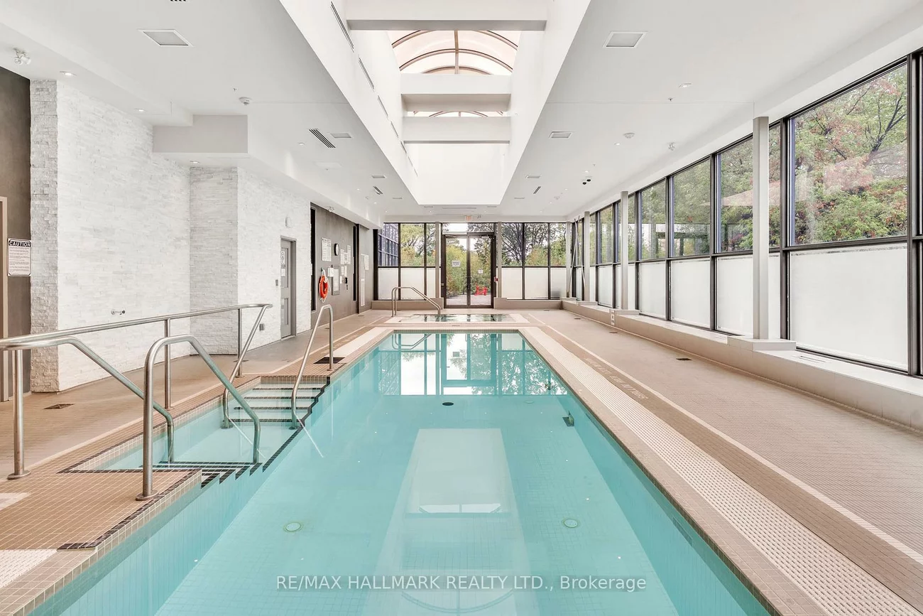 9600, Yonge, North Richvale, Richmond Hill
