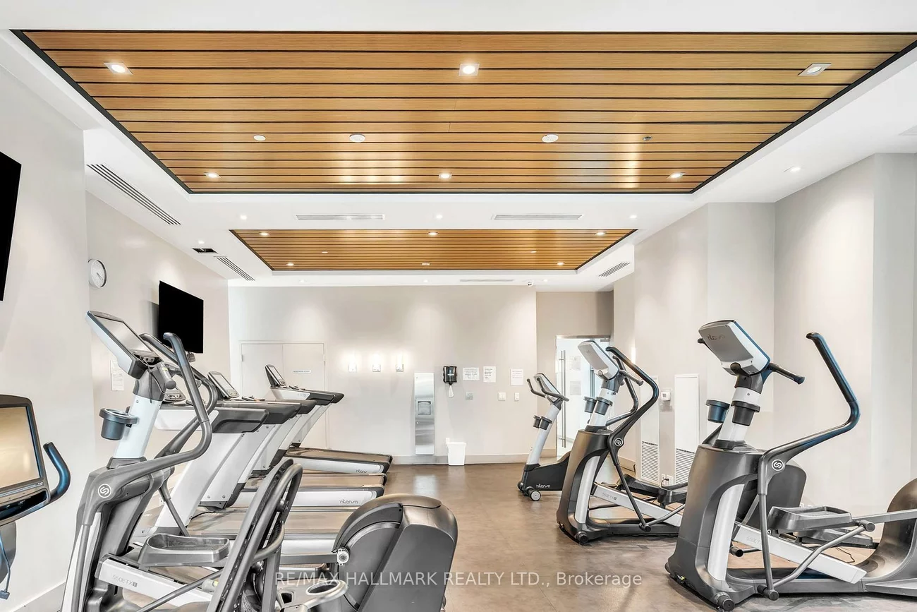 9600, Yonge, North Richvale, Richmond Hill