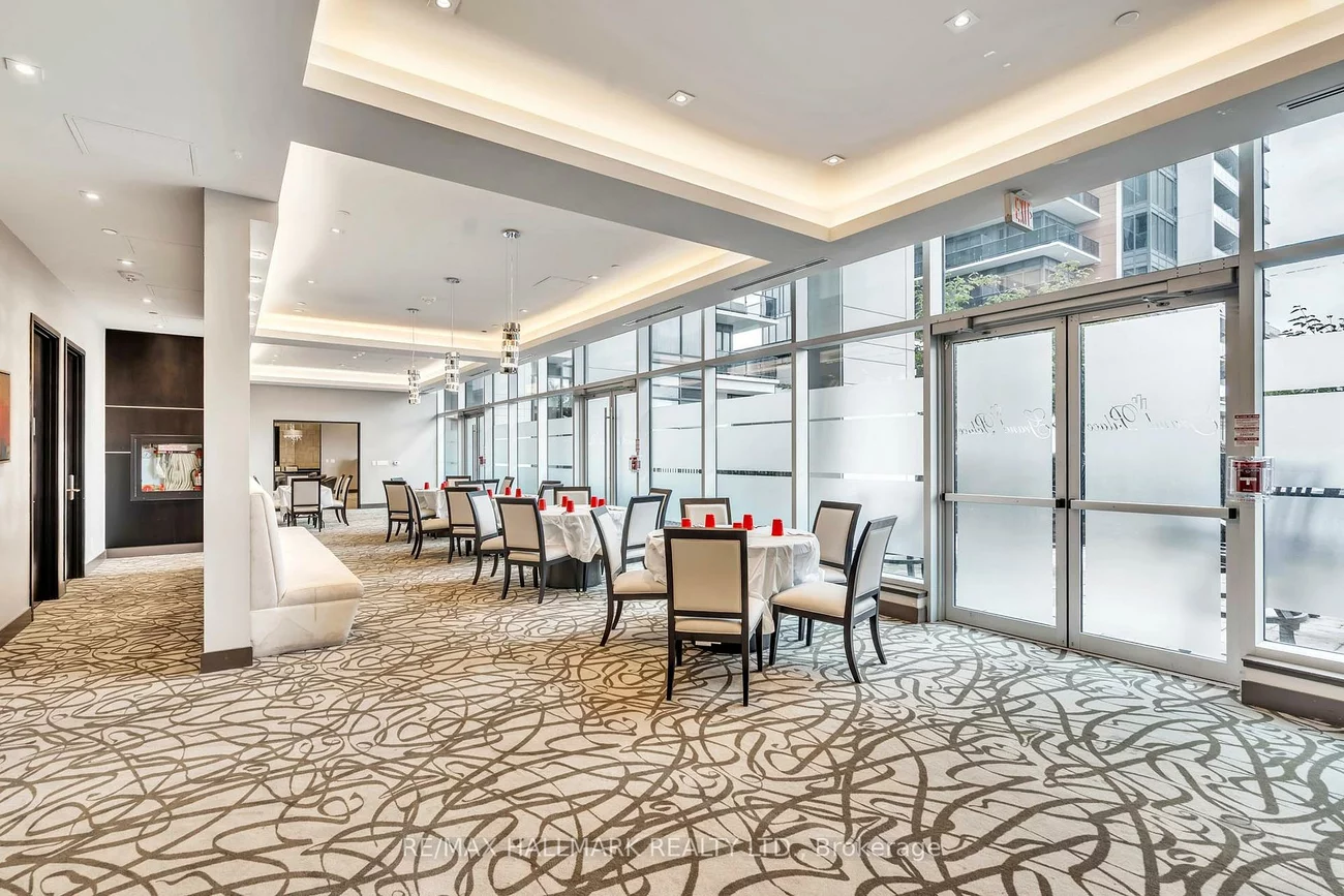 9600, Yonge, North Richvale, Richmond Hill