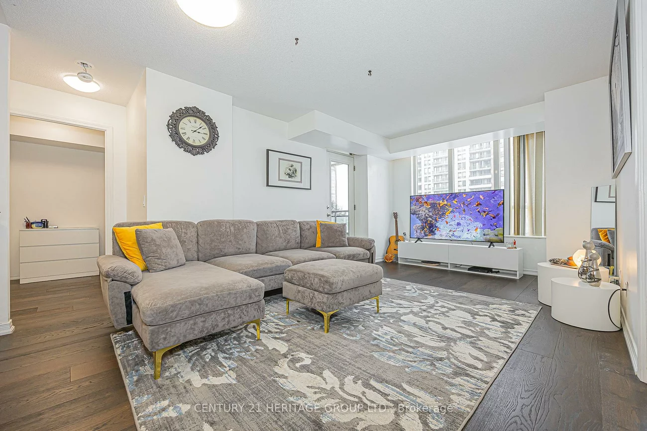 310, Red Maple, Langstaff, Richmond Hill