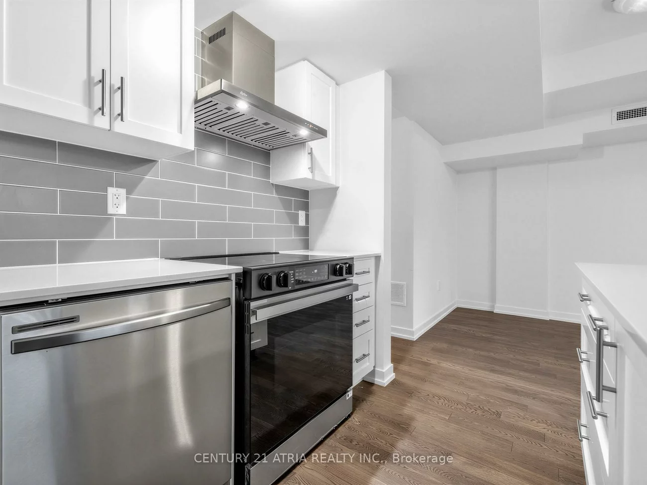 58, Elizabeth, Mill Pond, Richmond Hill