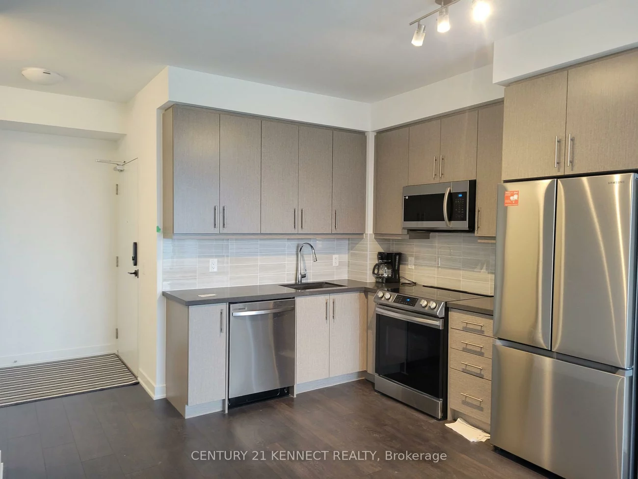 105, Oneida, Langstaff, Richmond Hill