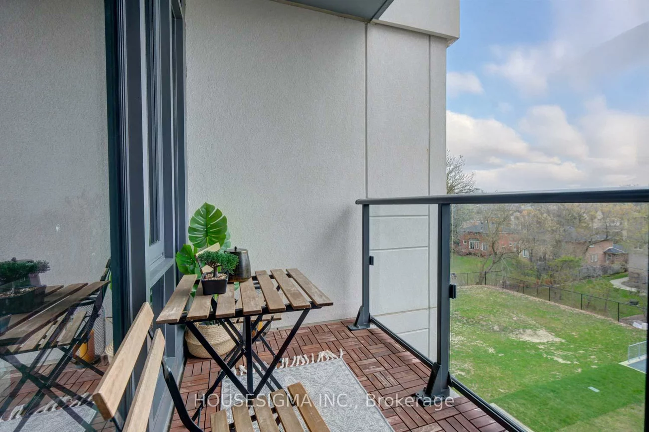 9618, Yonge, North Richvale, Richmond Hill