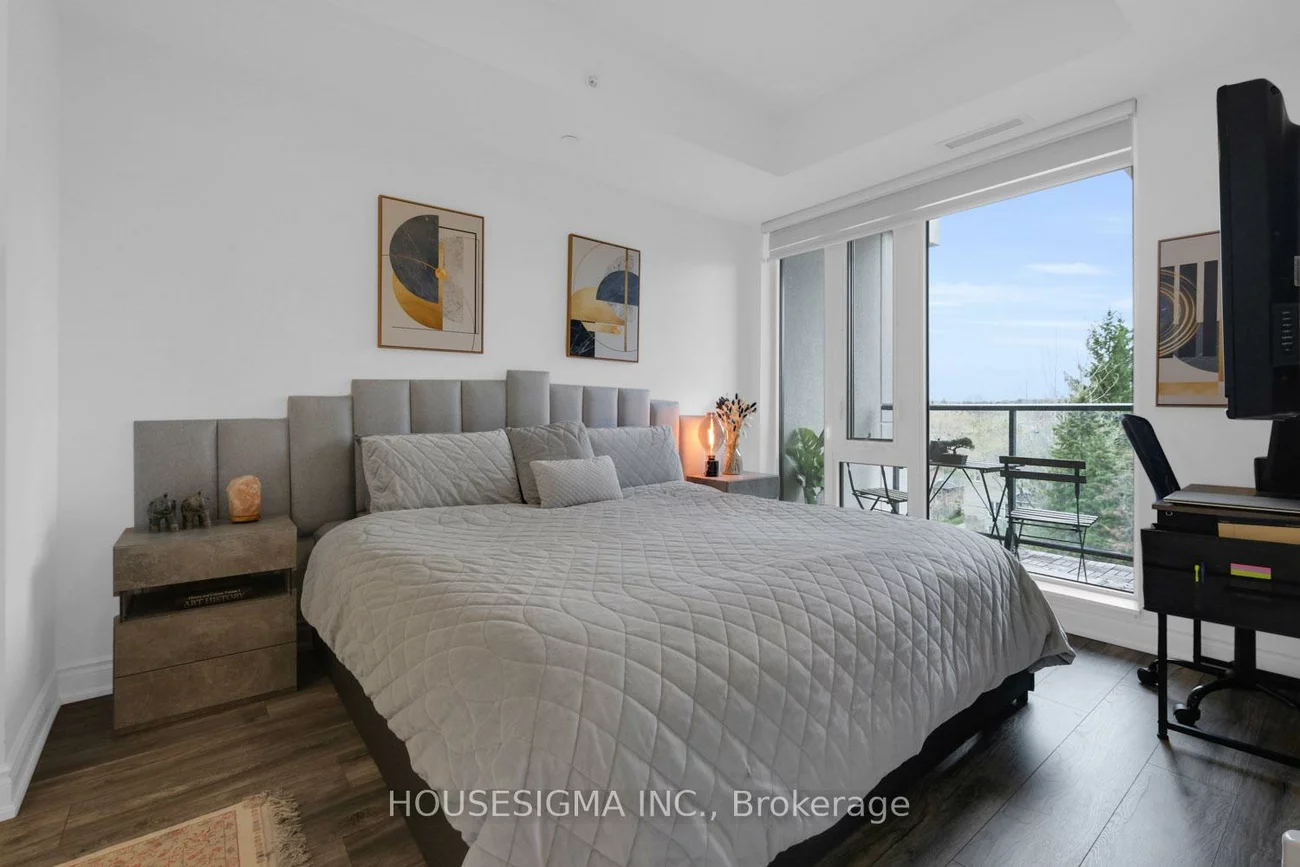 9618, Yonge, North Richvale, Richmond Hill