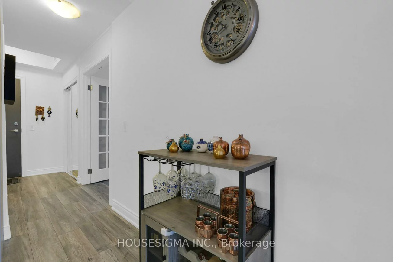 9618, Yonge, North Richvale, Richmond Hill