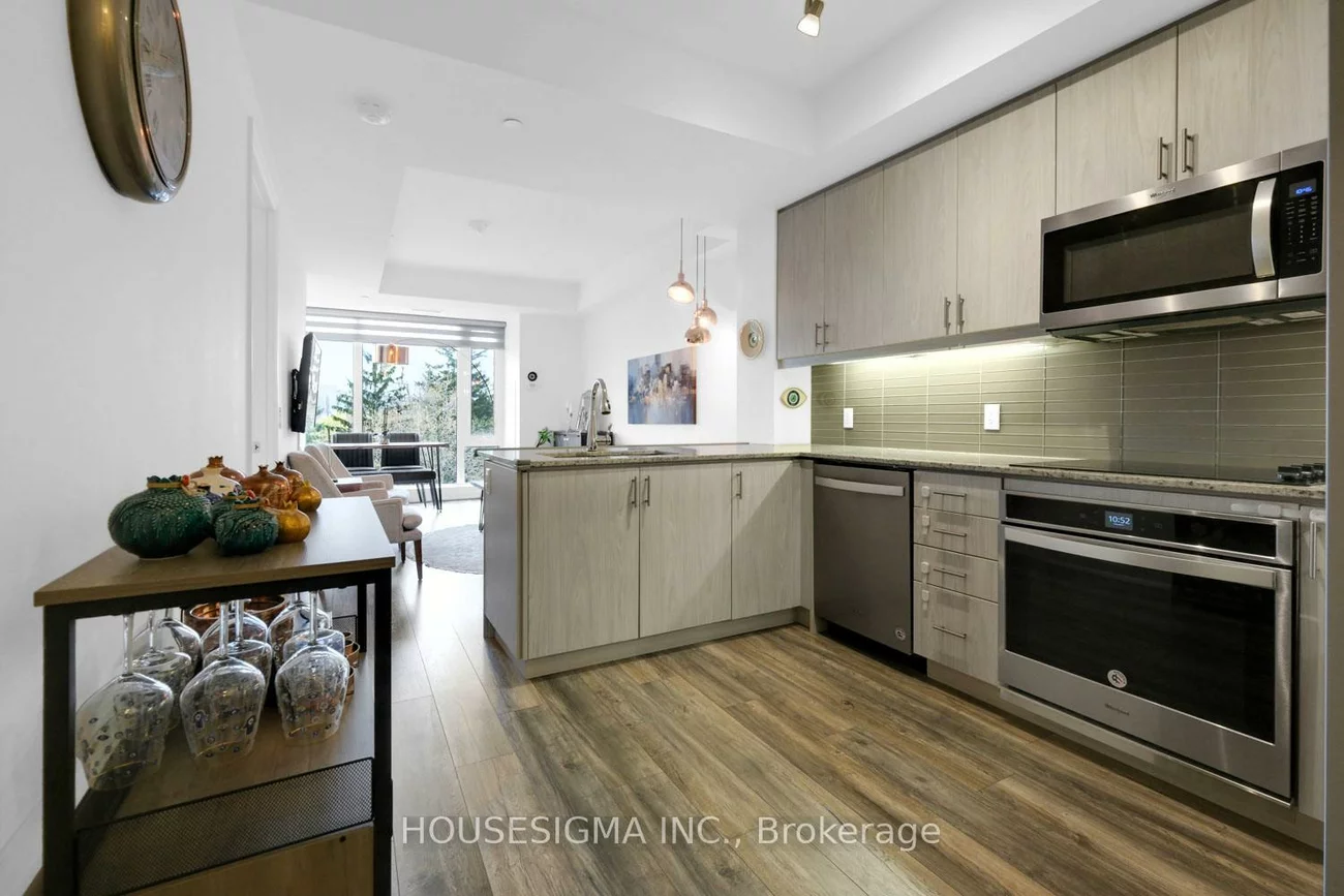 9618, Yonge, North Richvale, Richmond Hill