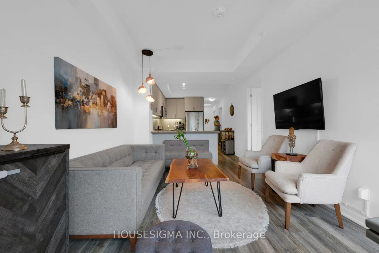 9618, Yonge, North Richvale, Richmond Hill