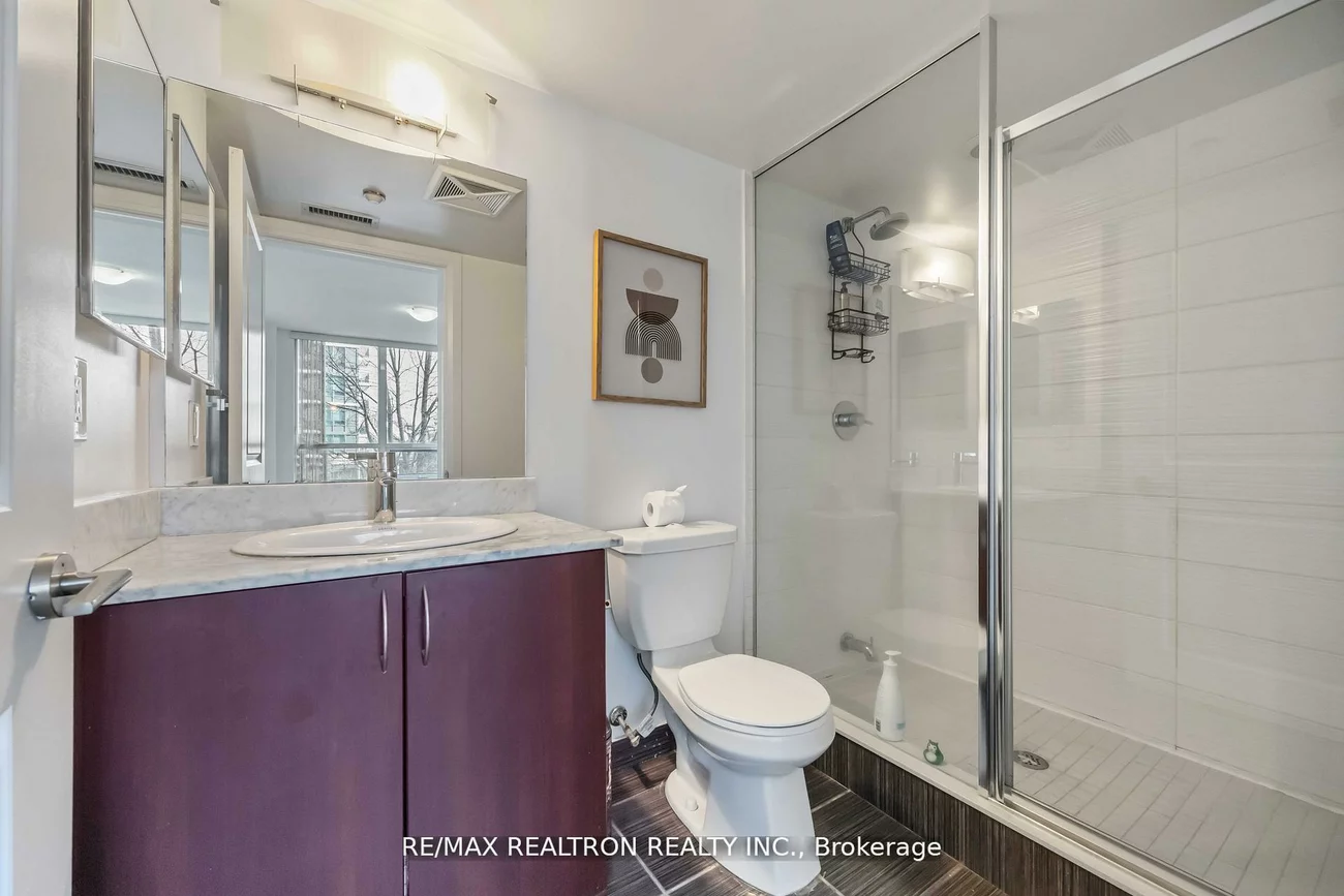 372, Highway 7, Doncrest, Richmond Hill