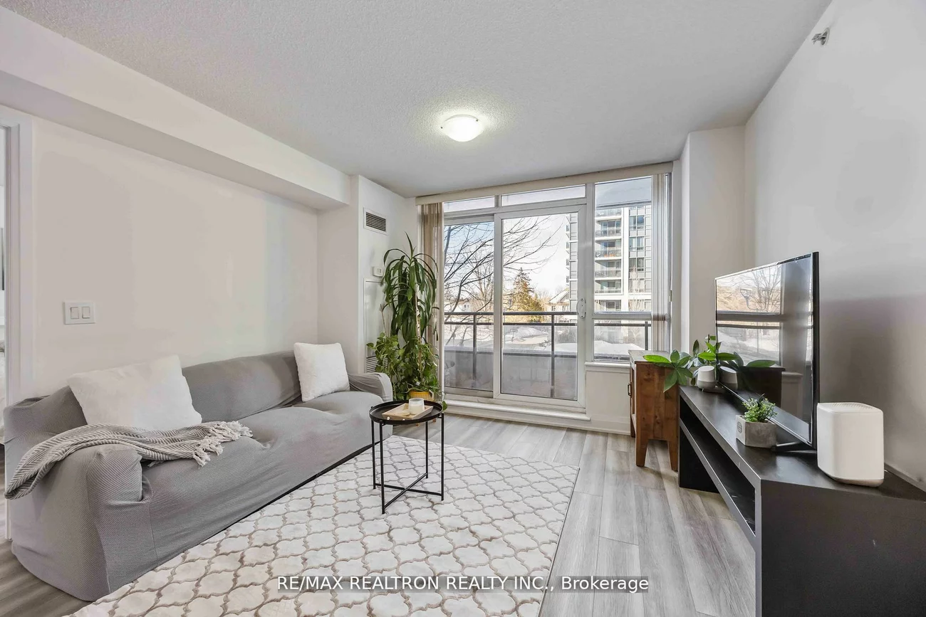 372, Highway 7, Doncrest, Richmond Hill