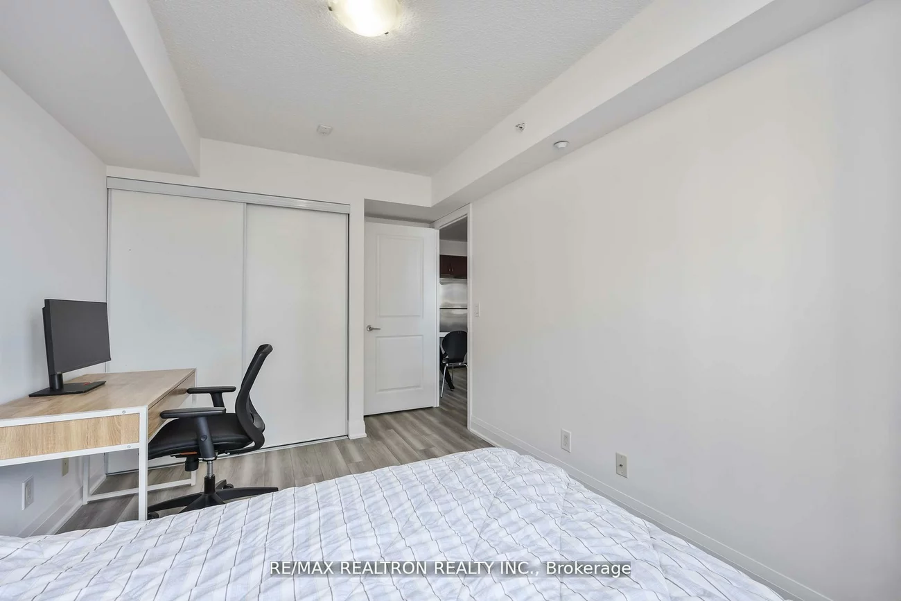 372, Highway 7, Doncrest, Richmond Hill