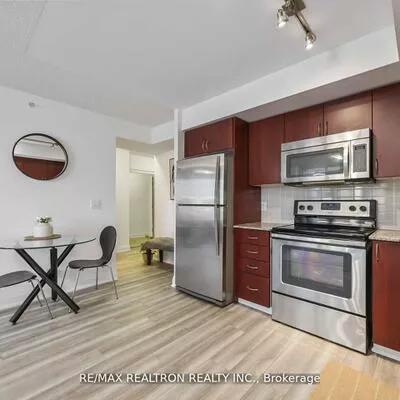 372, Highway 7, Doncrest, Richmond Hill