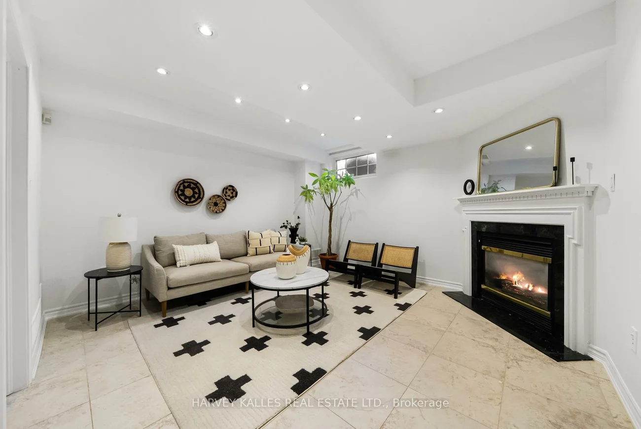27, Benson, Mill Pond, Richmond Hill
