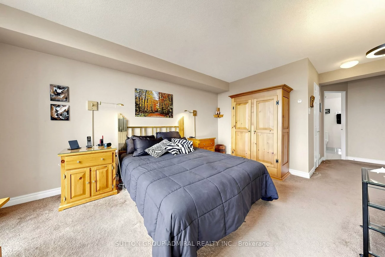 40, Harding, North Richvale, Richmond Hill