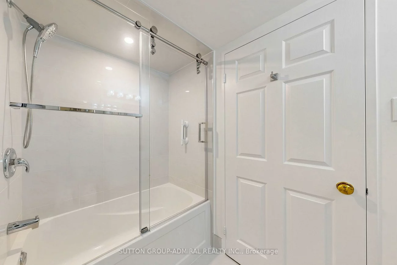 40, Harding, North Richvale, Richmond Hill