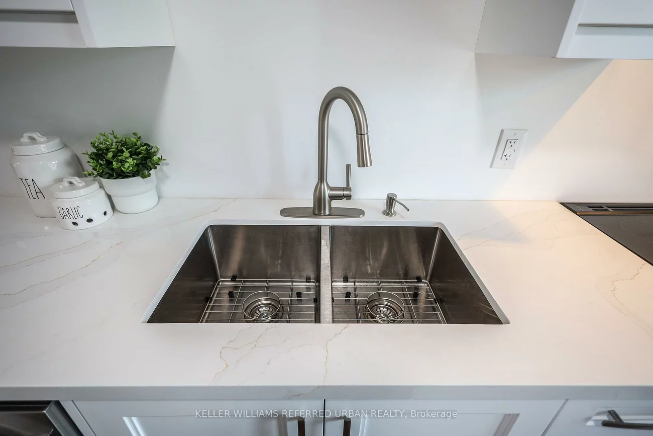 11, Plaisance, North Richvale, Richmond Hill