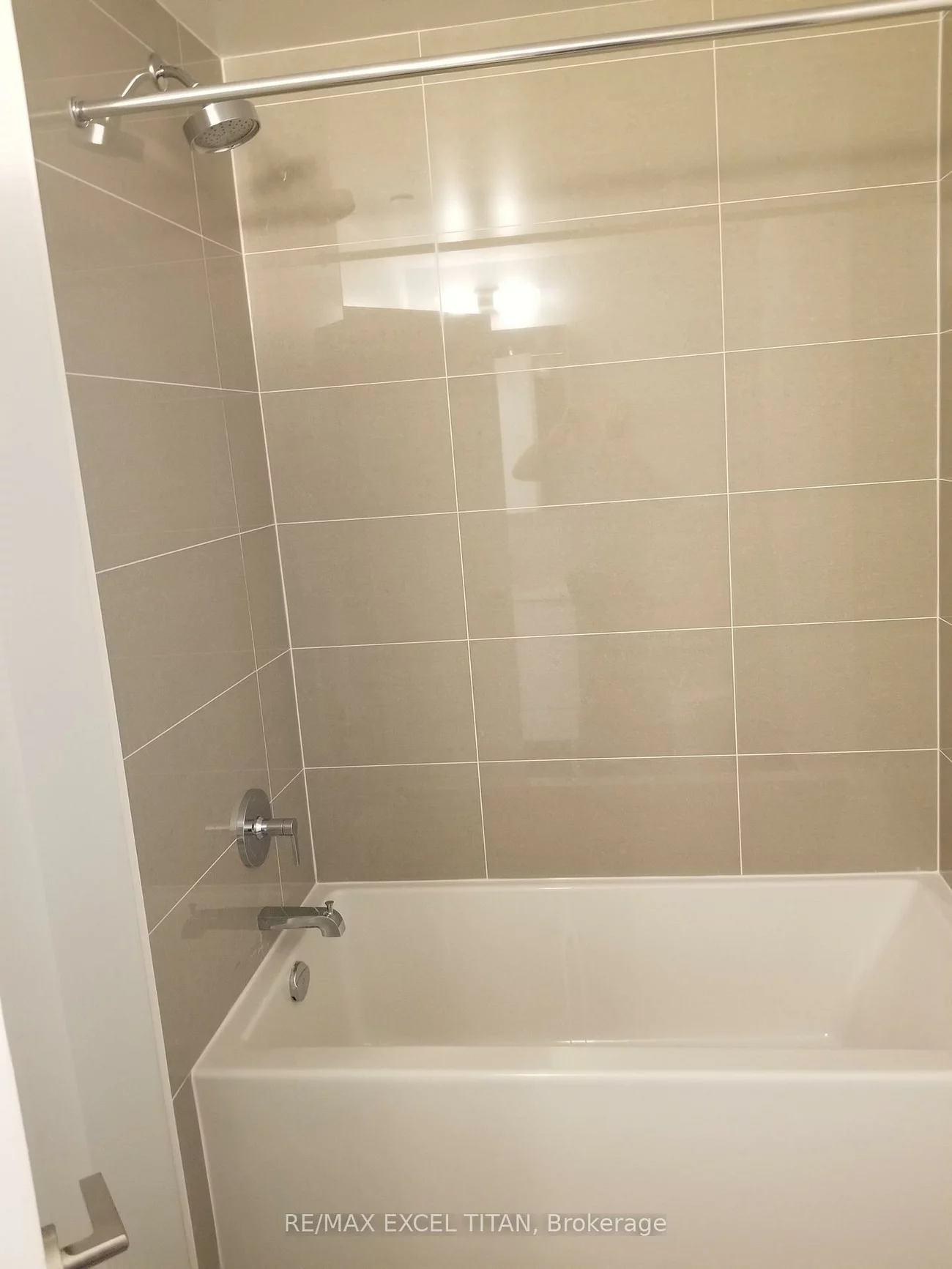 105, Oneida, Langstaff, Richmond Hill