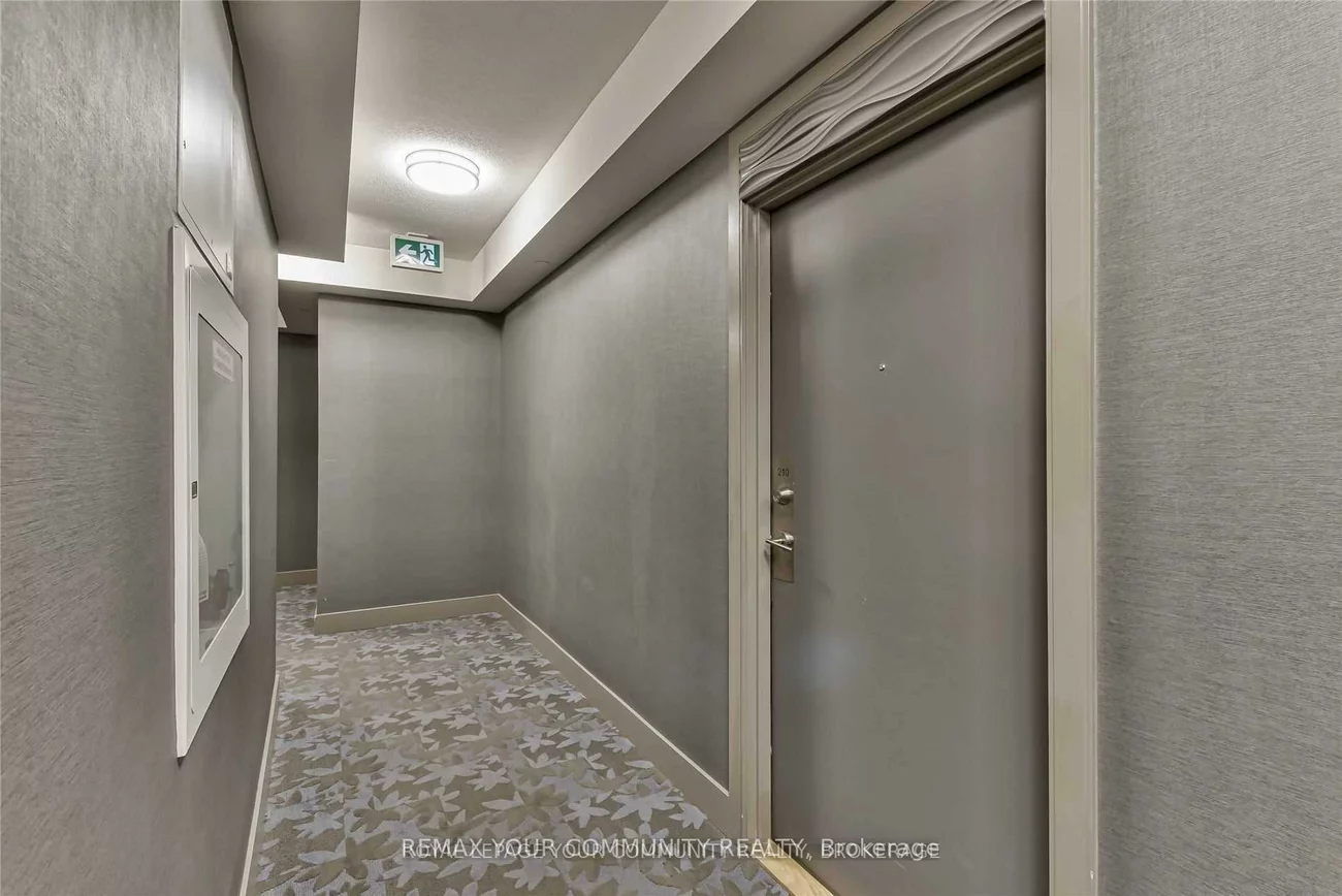 9618, Yonge, North Richvale, Richmond Hill