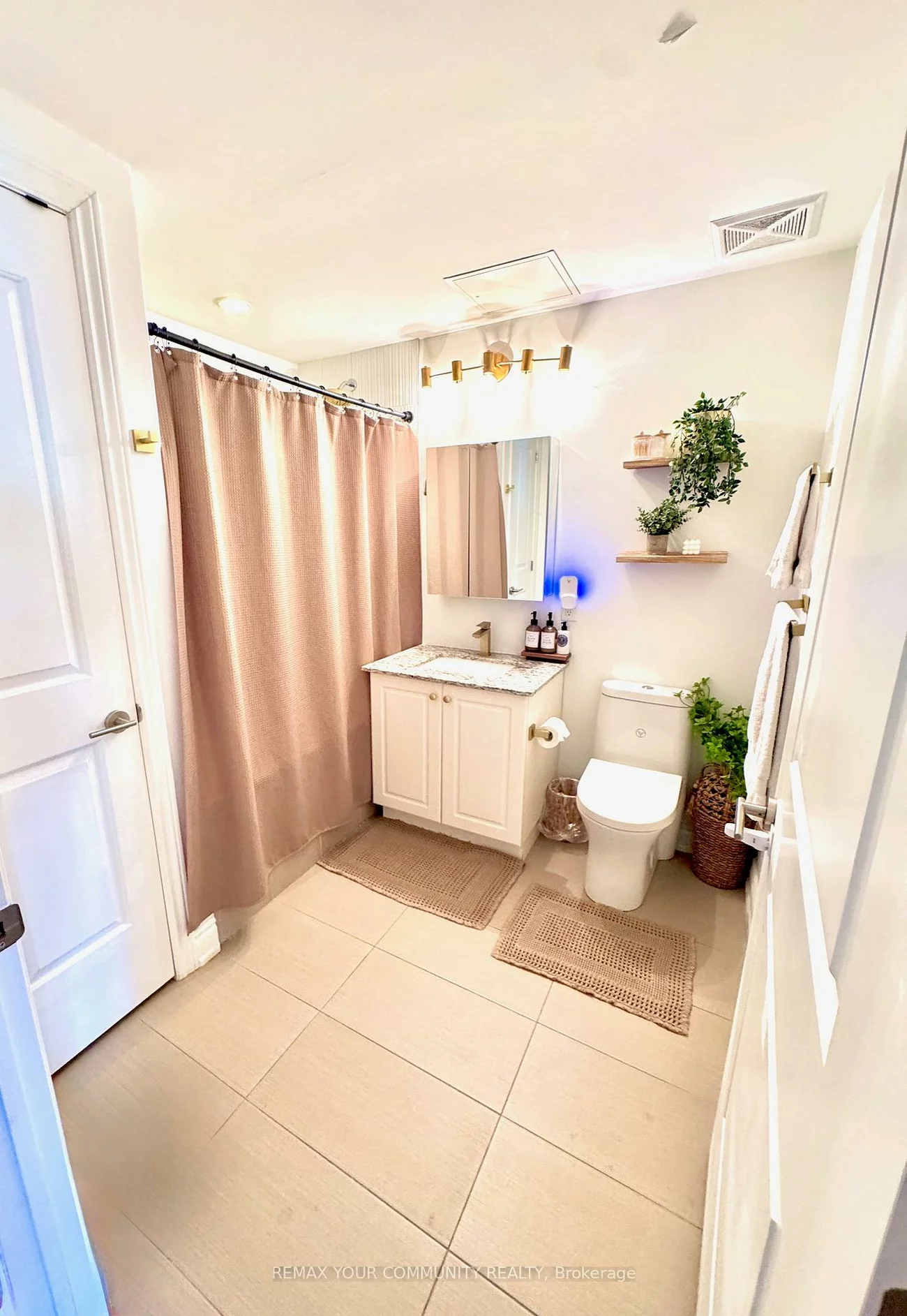 9618, Yonge, North Richvale, Richmond Hill