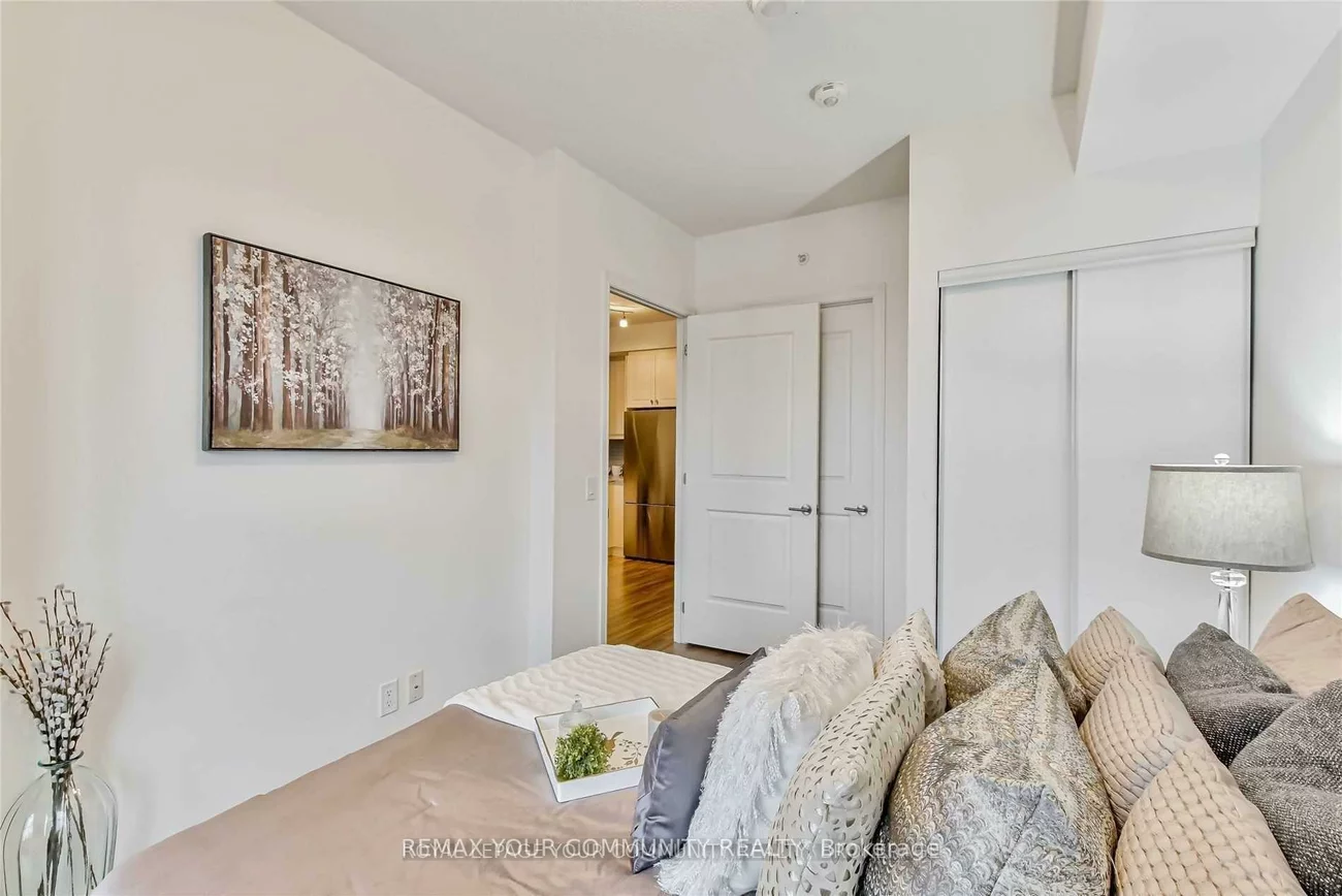9618, Yonge, North Richvale, Richmond Hill