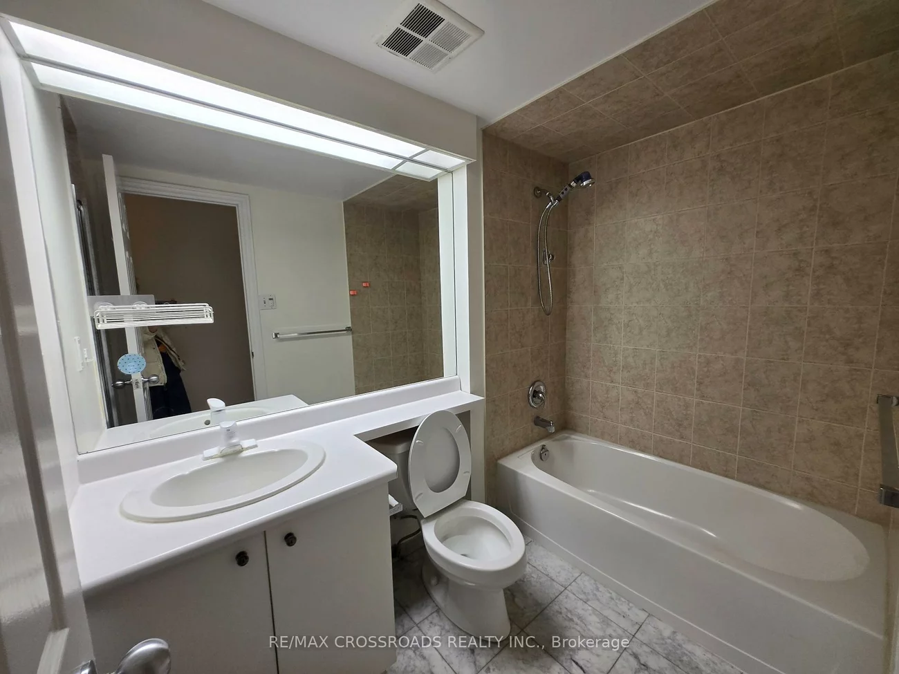 9, Chalmers, Doncrest, Richmond Hill