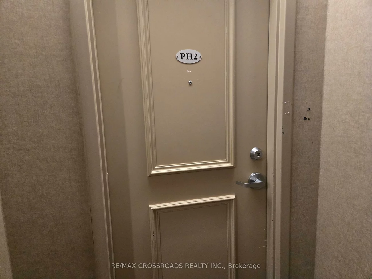 9, Chalmers, Doncrest, Richmond Hill