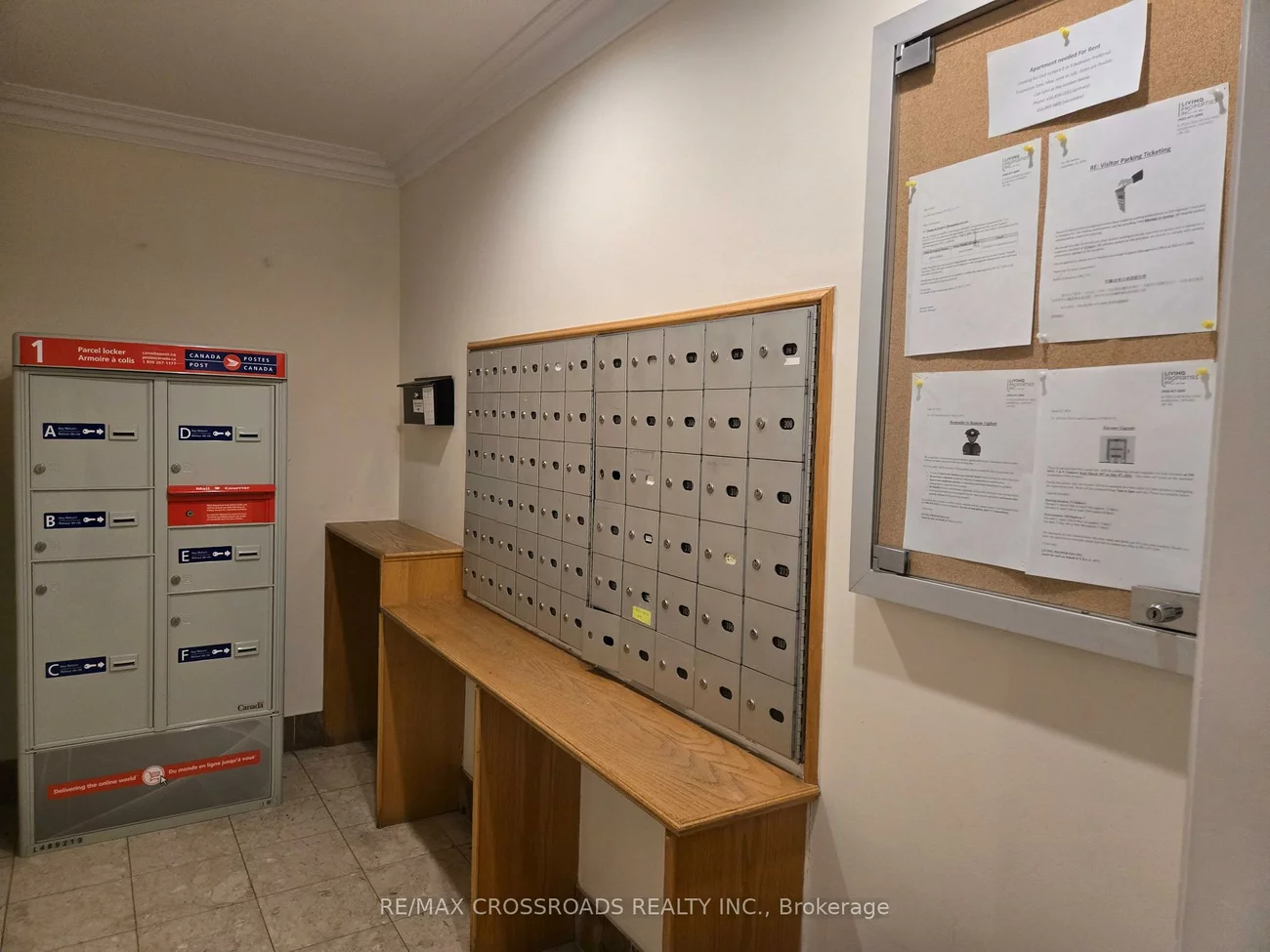 9, Chalmers, Doncrest, Richmond Hill