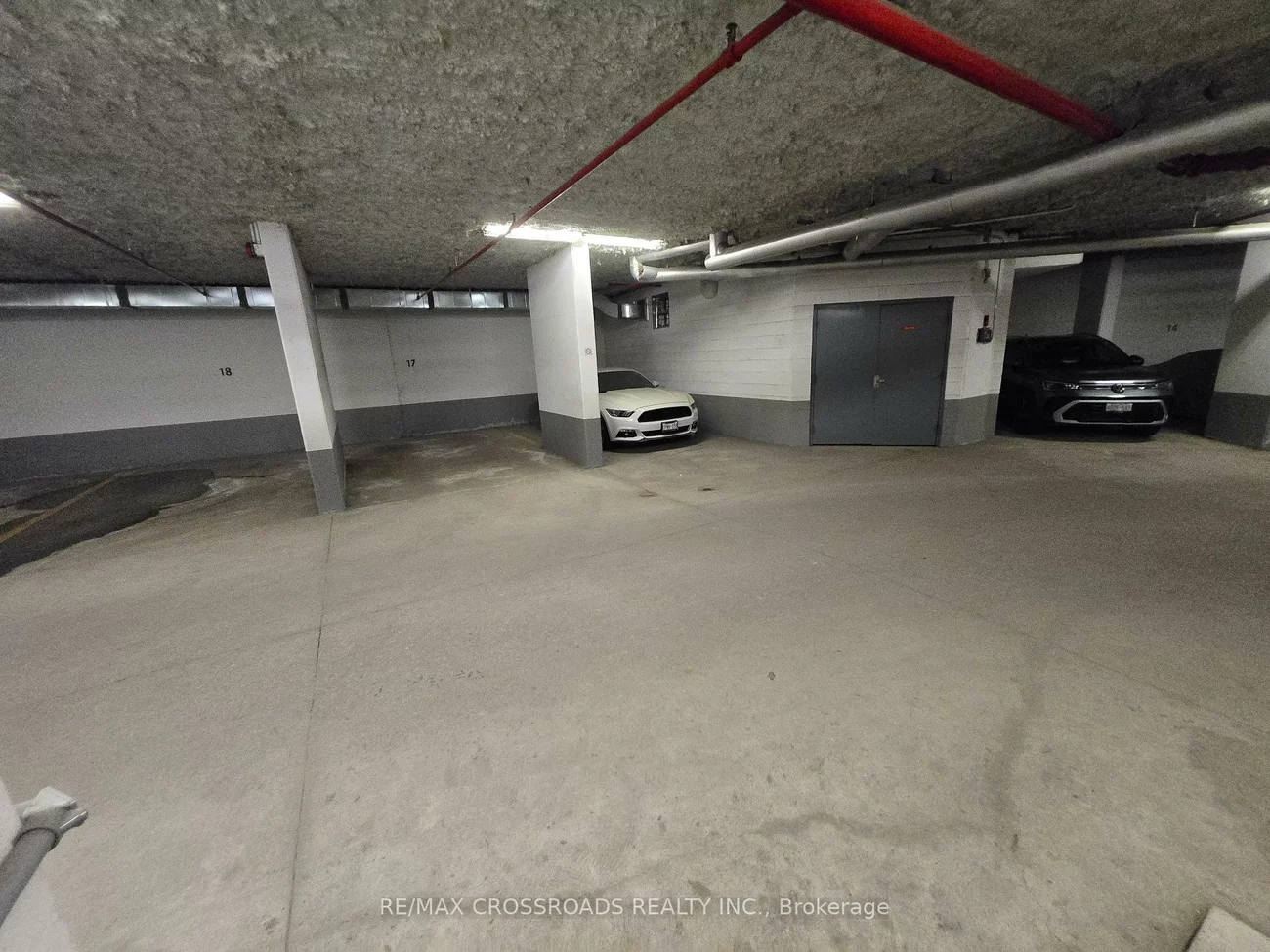 9, Chalmers, Doncrest, Richmond Hill