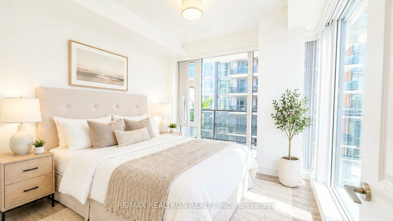 9608, Yonge, North Richvale, Richmond Hill