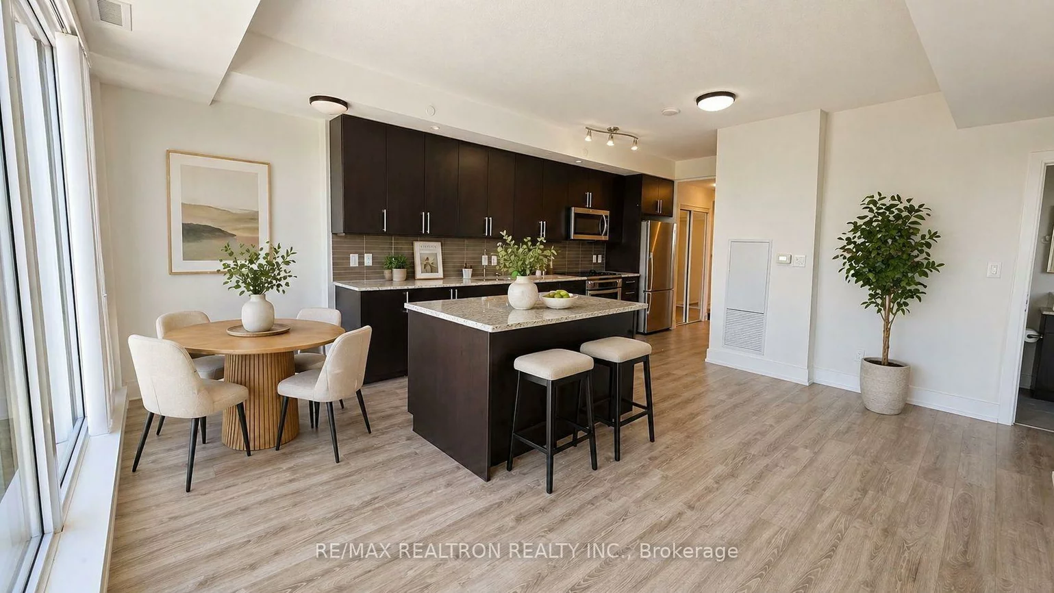 9608, Yonge, North Richvale, Richmond Hill
