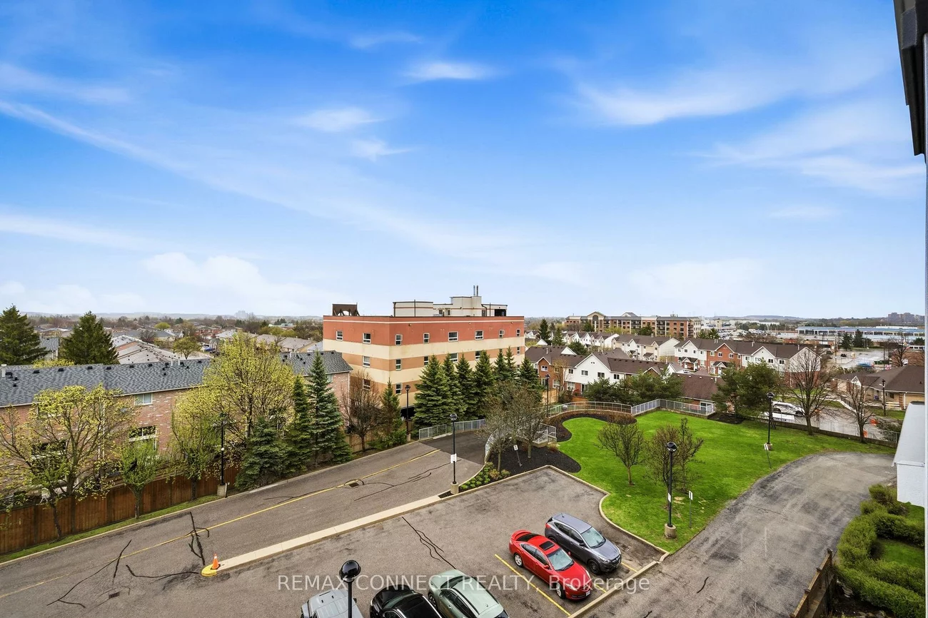 11121, Yonge, Devonsleigh, Richmond Hill
