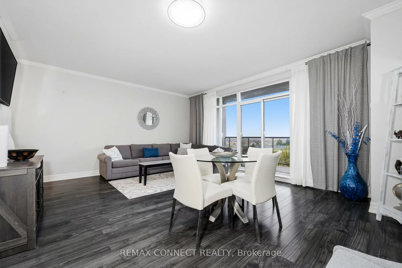 11121, Yonge, Devonsleigh, Richmond Hill