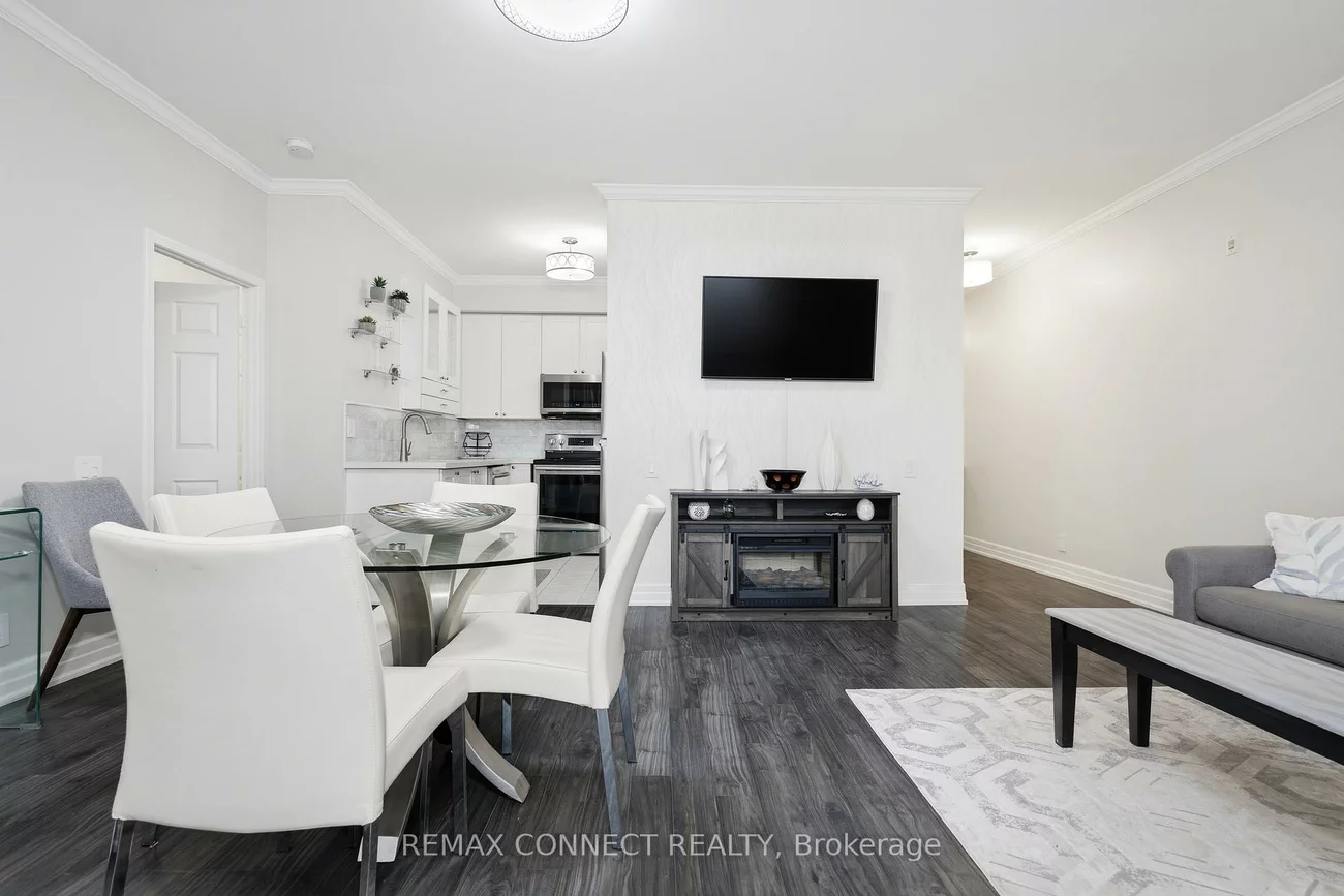 11121, Yonge, Devonsleigh, Richmond Hill