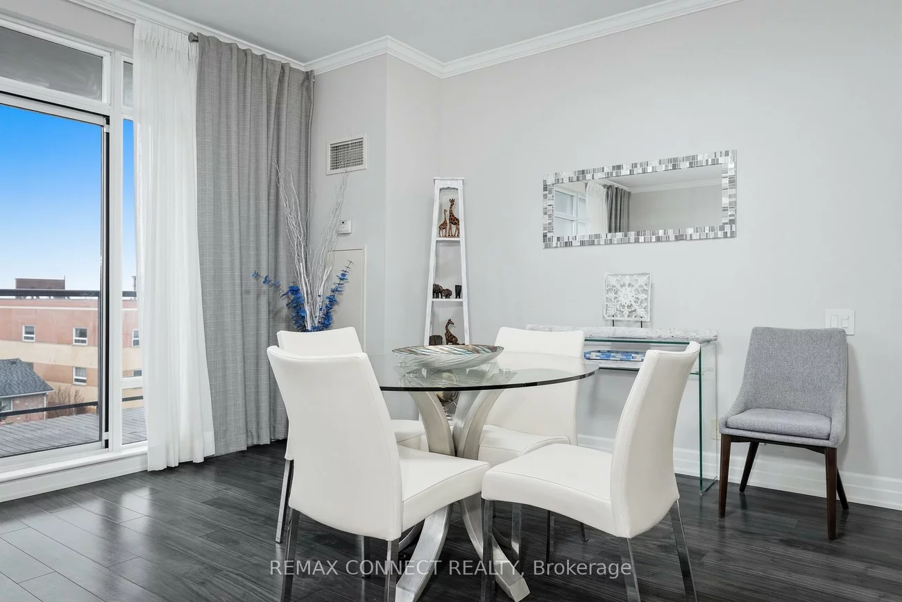 11121, Yonge, Devonsleigh, Richmond Hill