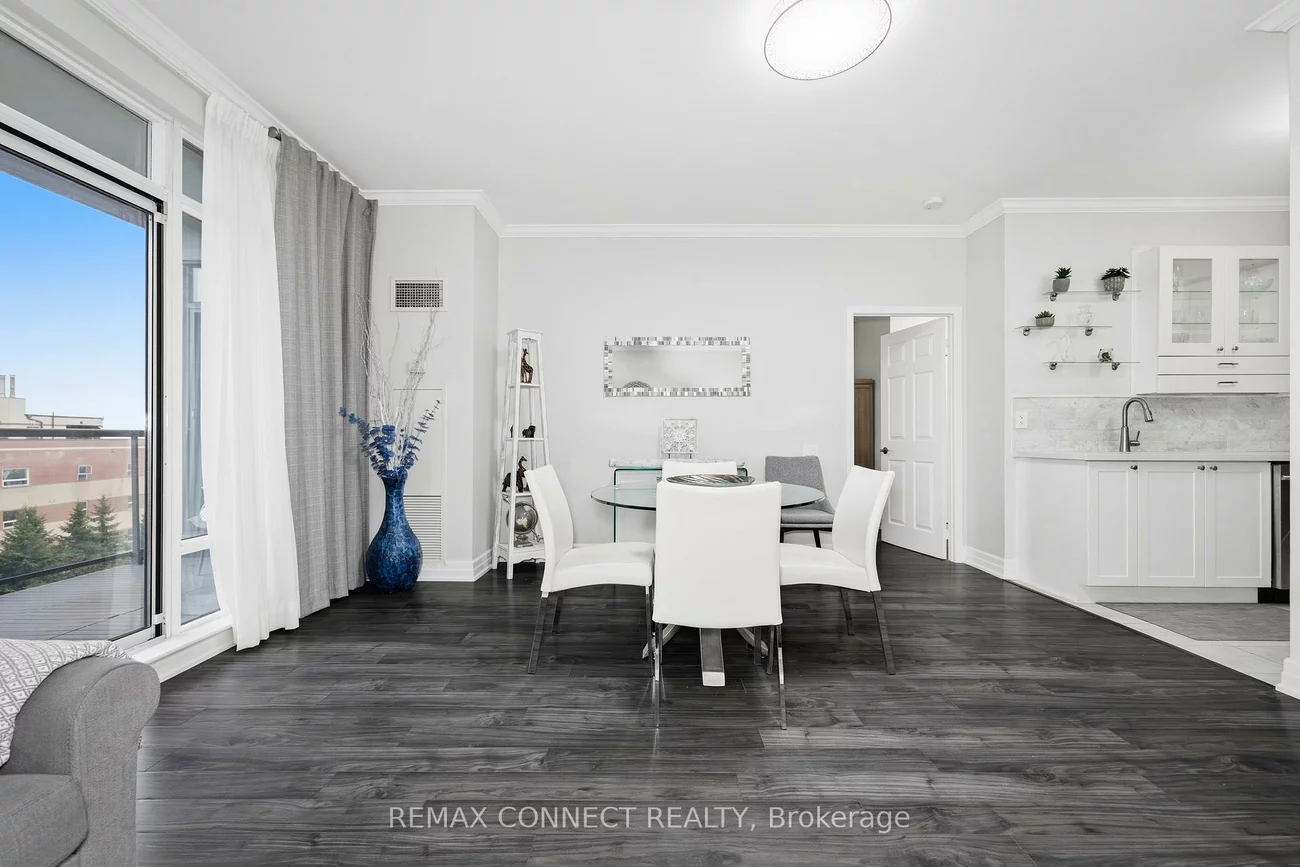 11121, Yonge, Devonsleigh, Richmond Hill