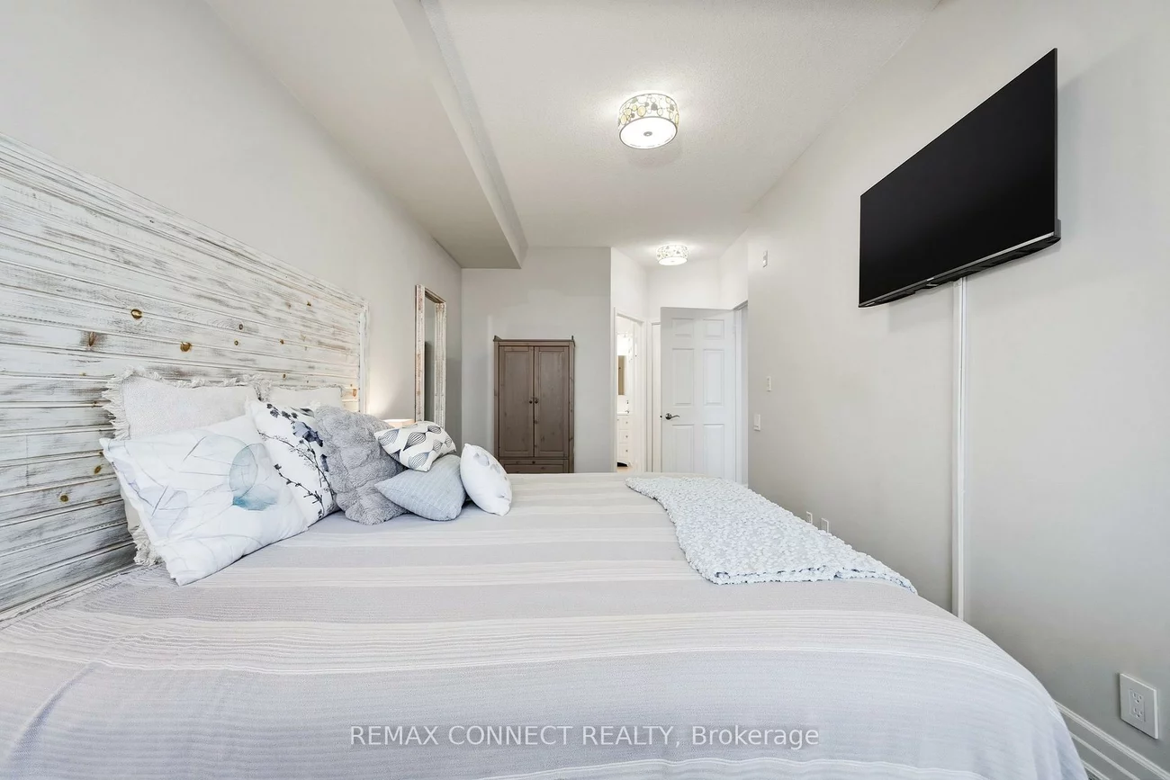 11121, Yonge, Devonsleigh, Richmond Hill