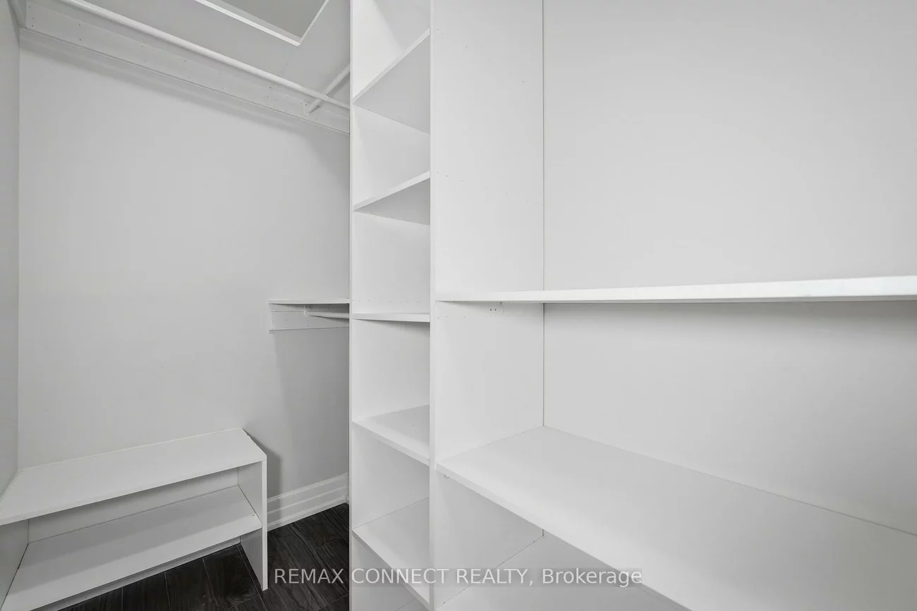 11121, Yonge, Devonsleigh, Richmond Hill