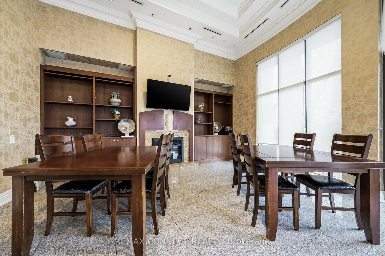 11121, Yonge, Devonsleigh, Richmond Hill