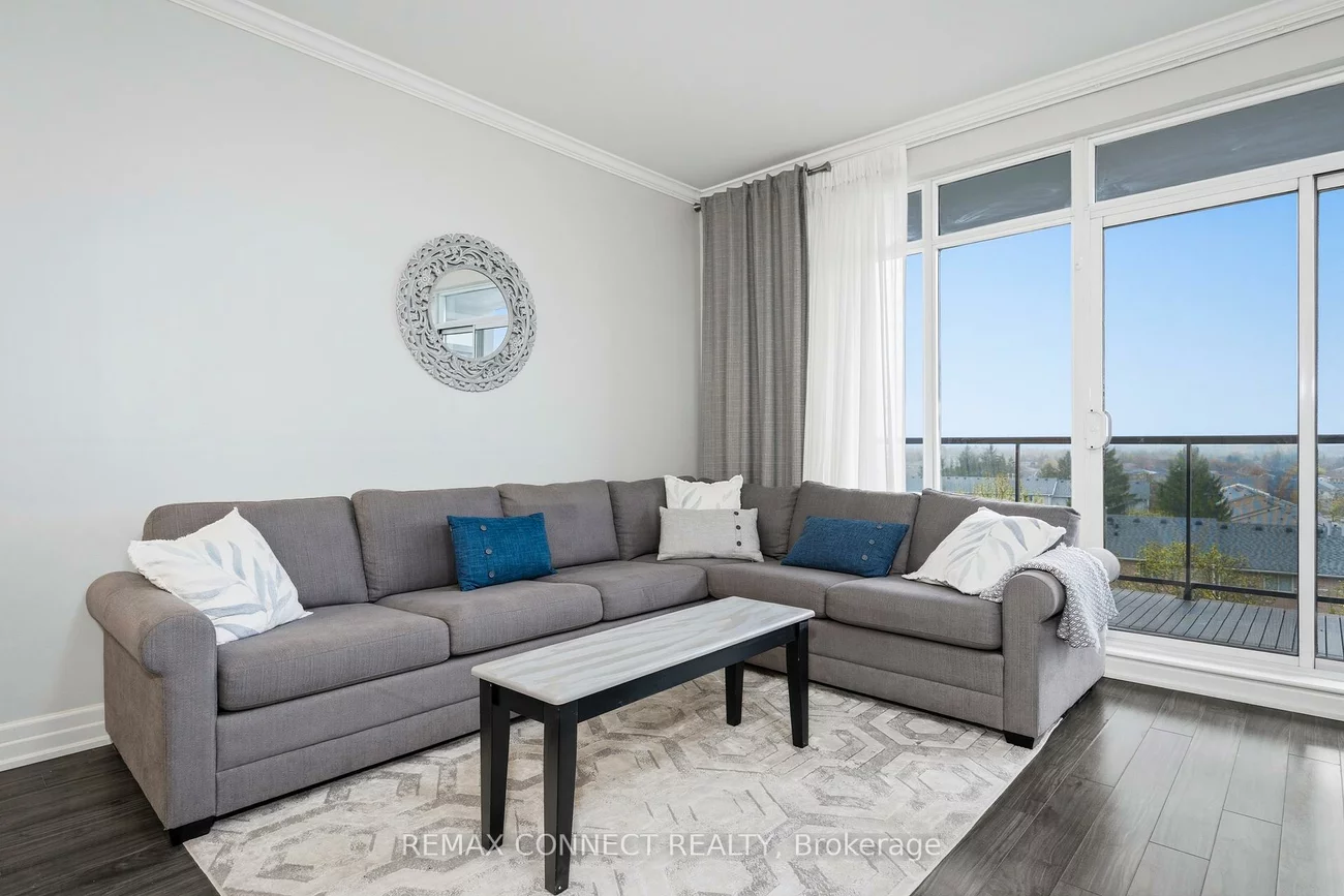 11121, Yonge, Devonsleigh, Richmond Hill