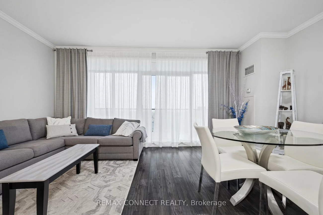 11121, Yonge, Devonsleigh, Richmond Hill