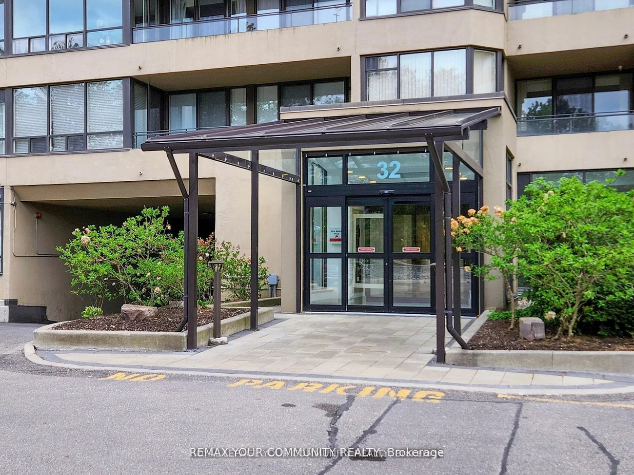 32, Clarissa, Harding, Richmond Hill