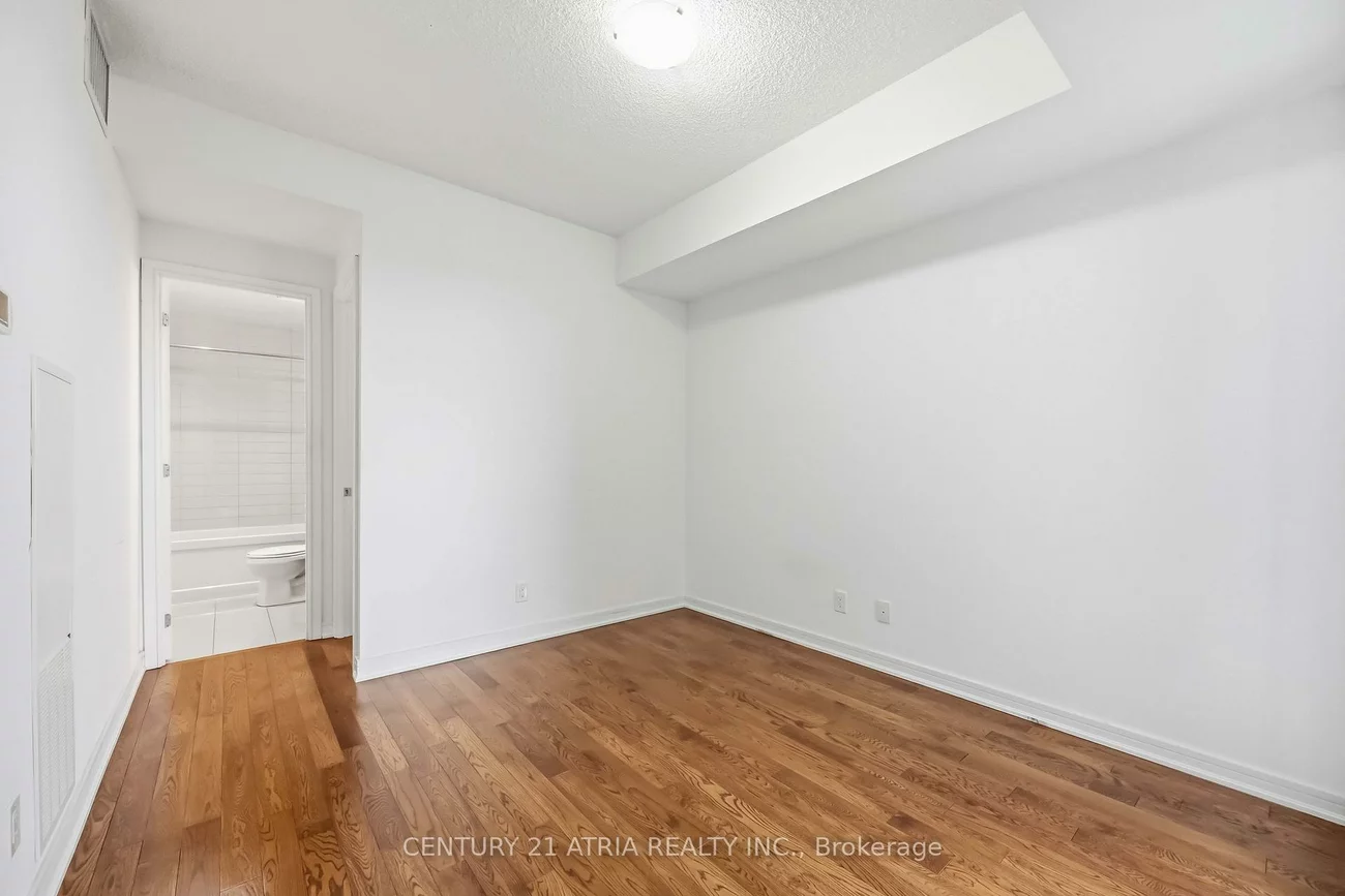 9199, Yonge, Langstaff, Richmond Hill