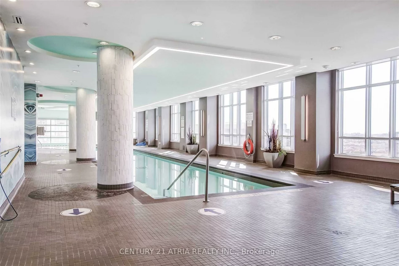 9199, Yonge, Langstaff, Richmond Hill
