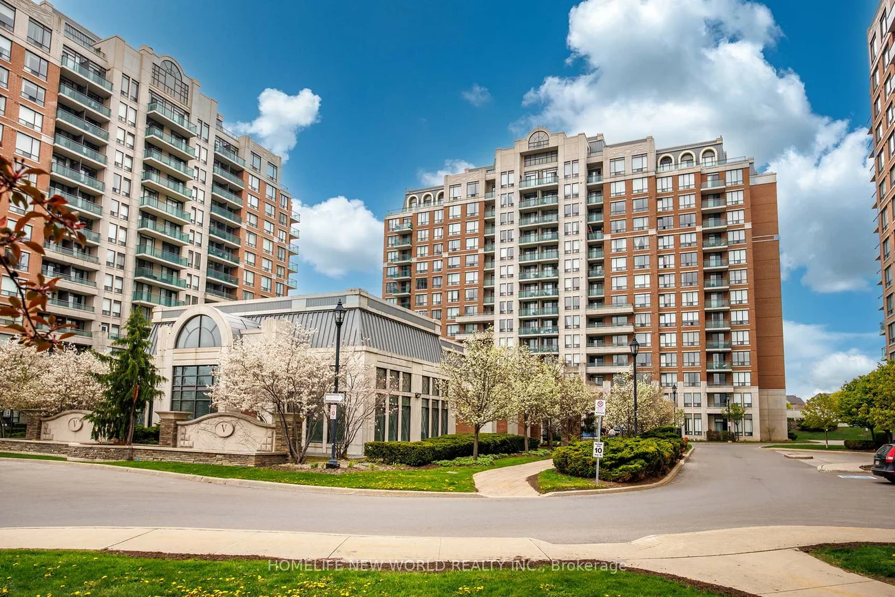 330, Red Maple, Langstaff, Richmond Hill