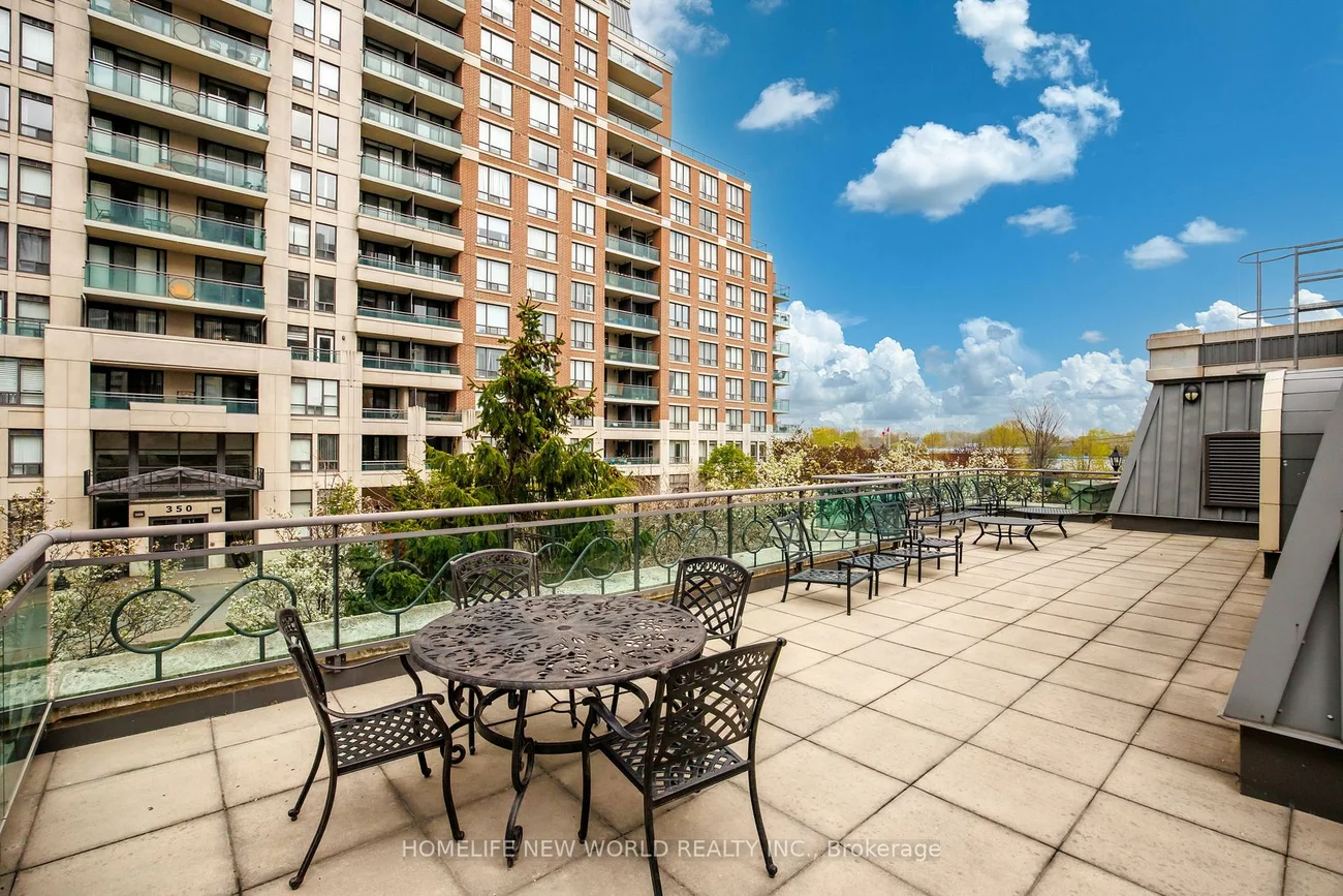 330, Red Maple, Langstaff, Richmond Hill