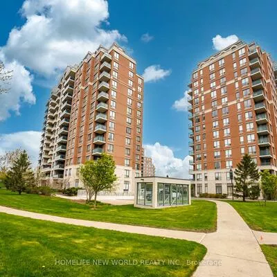 330, Red Maple, Langstaff, Richmond Hill