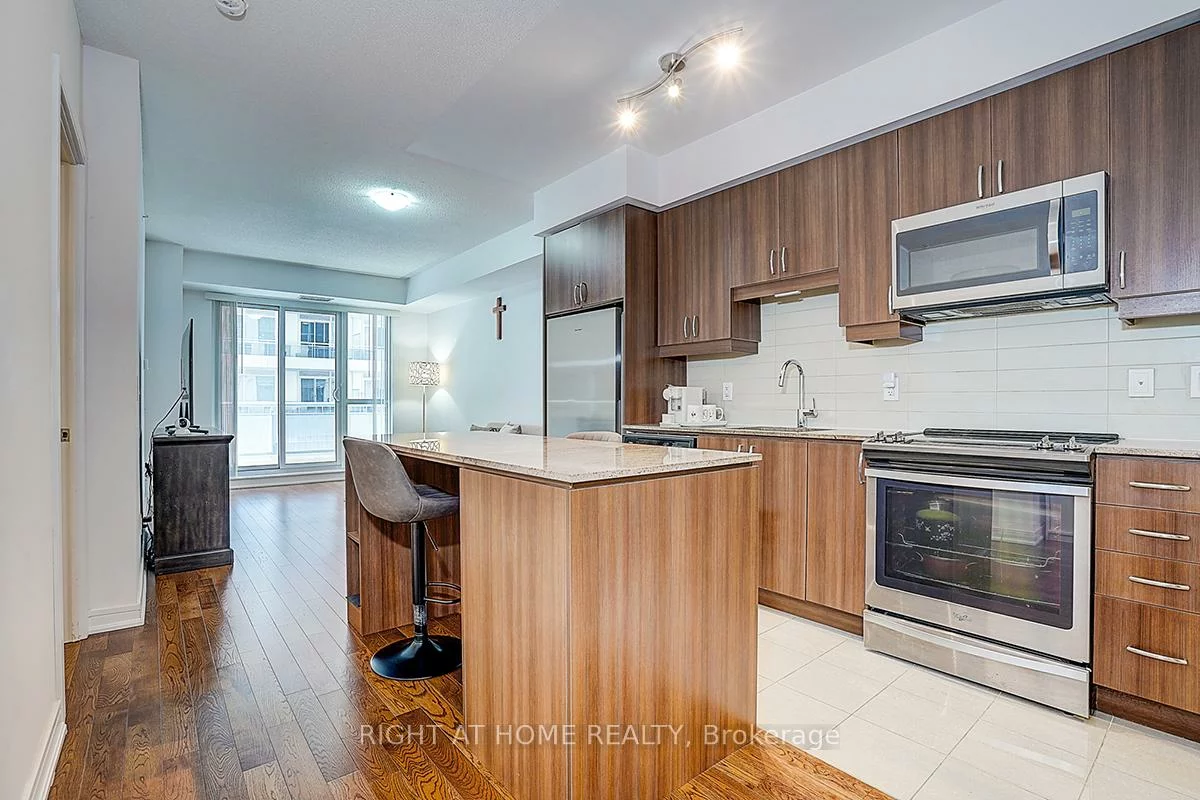 9201, YONGE, Langstaff, Richmond Hill