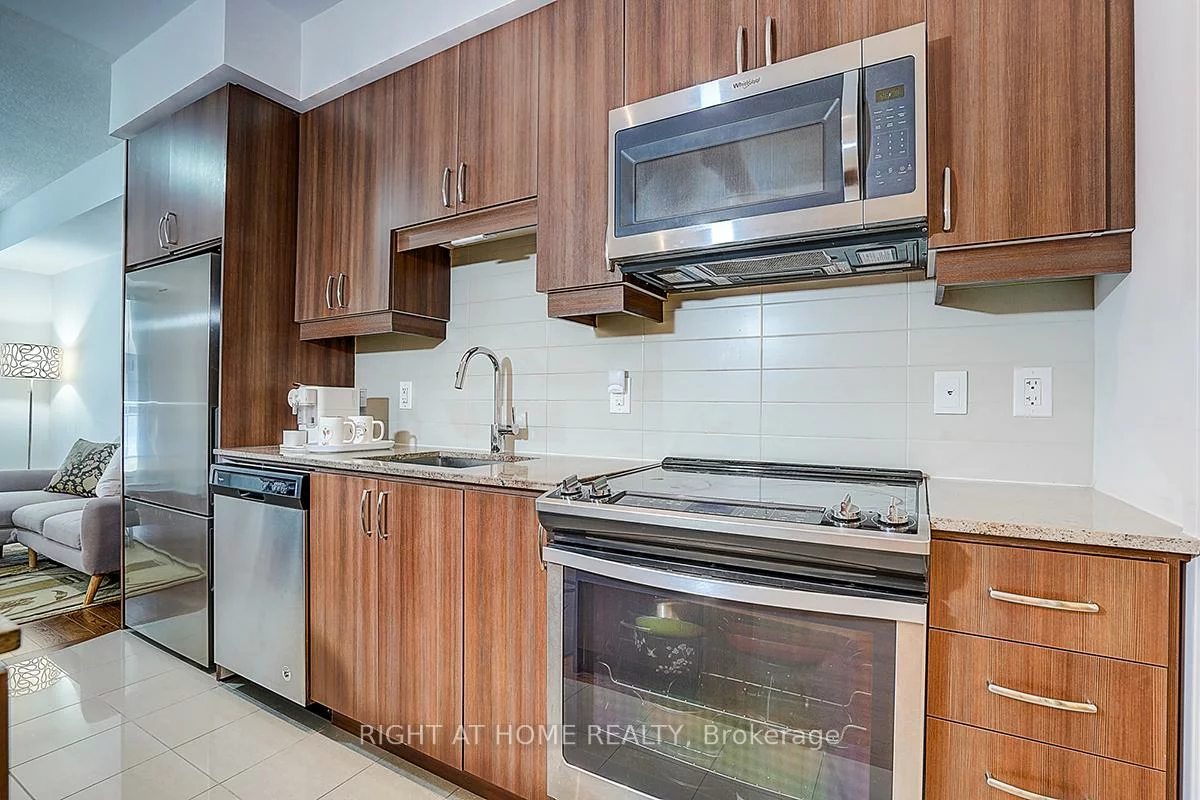 9201, YONGE, Langstaff, Richmond Hill
