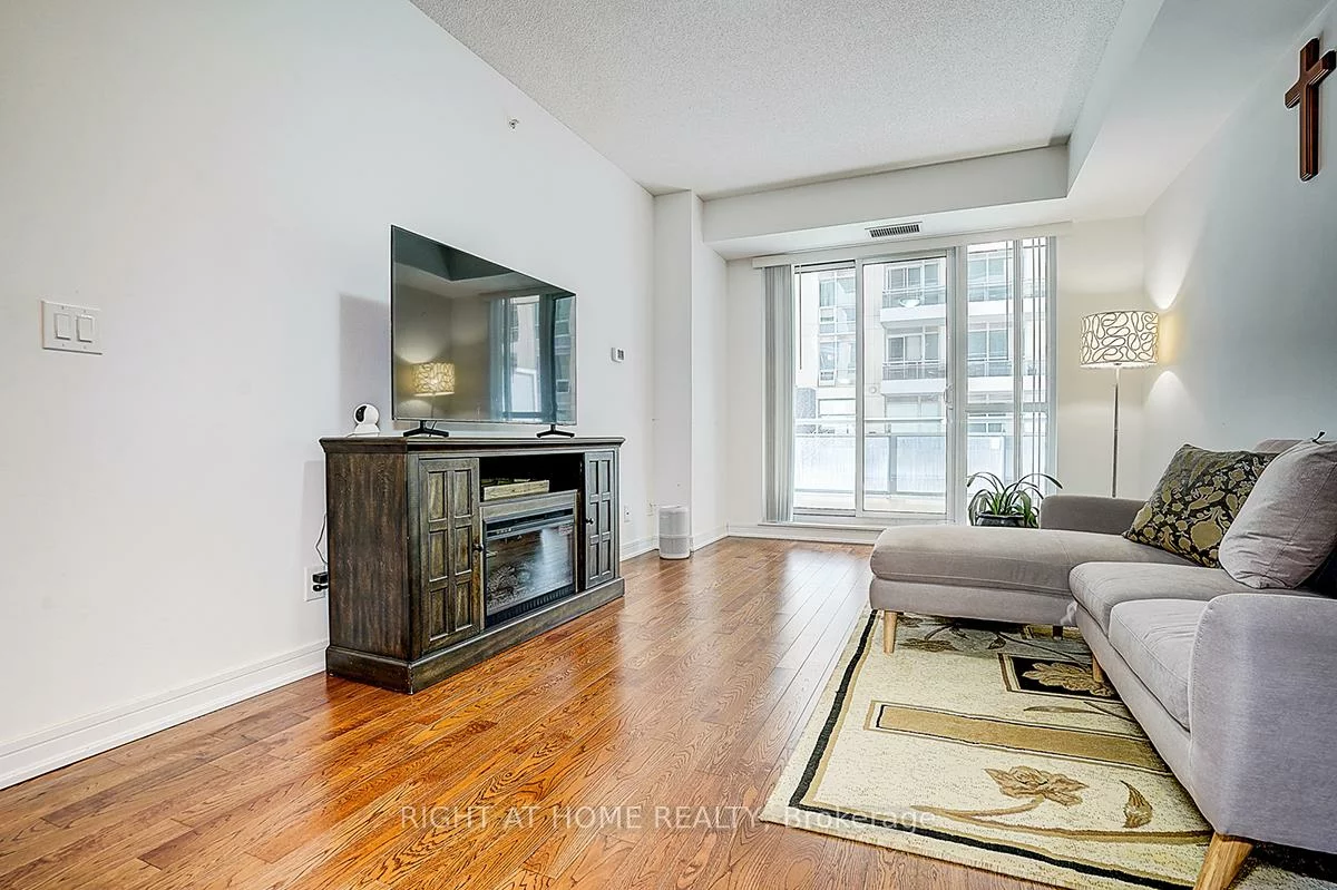 9201, YONGE, Langstaff, Richmond Hill