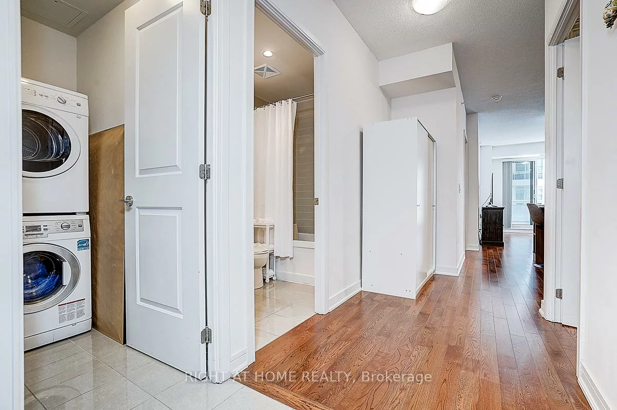 9201, YONGE, Langstaff, Richmond Hill